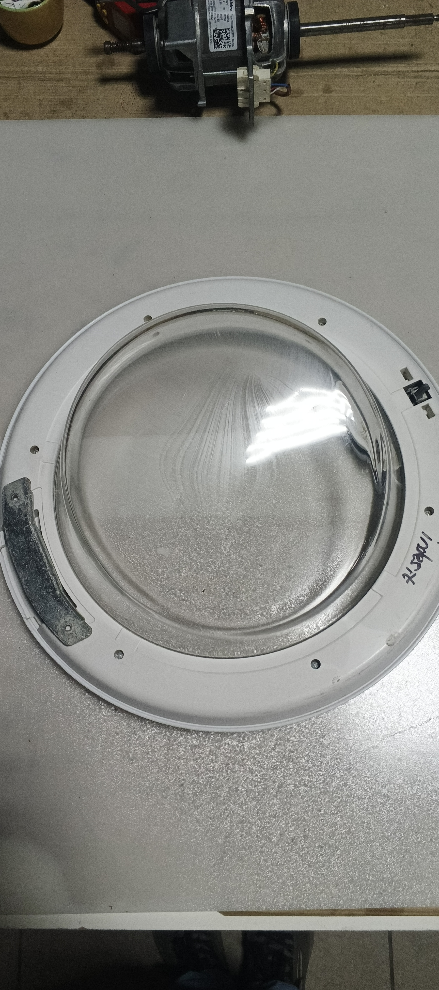 Люк Indesit Moon