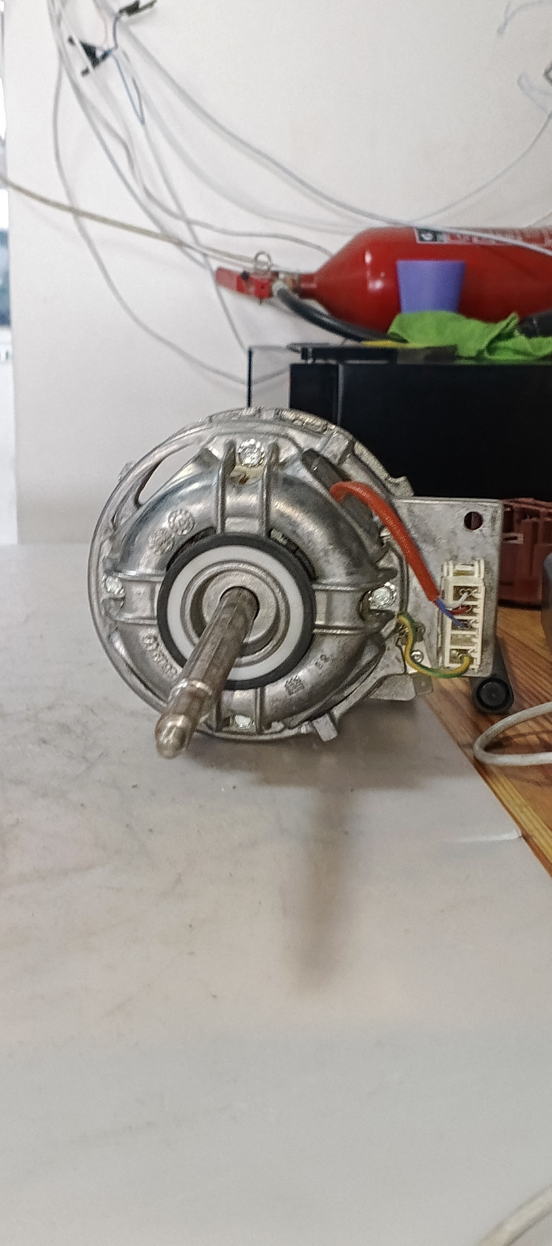 Б/у мотор для пральної машини electrolux з сушкою 250w