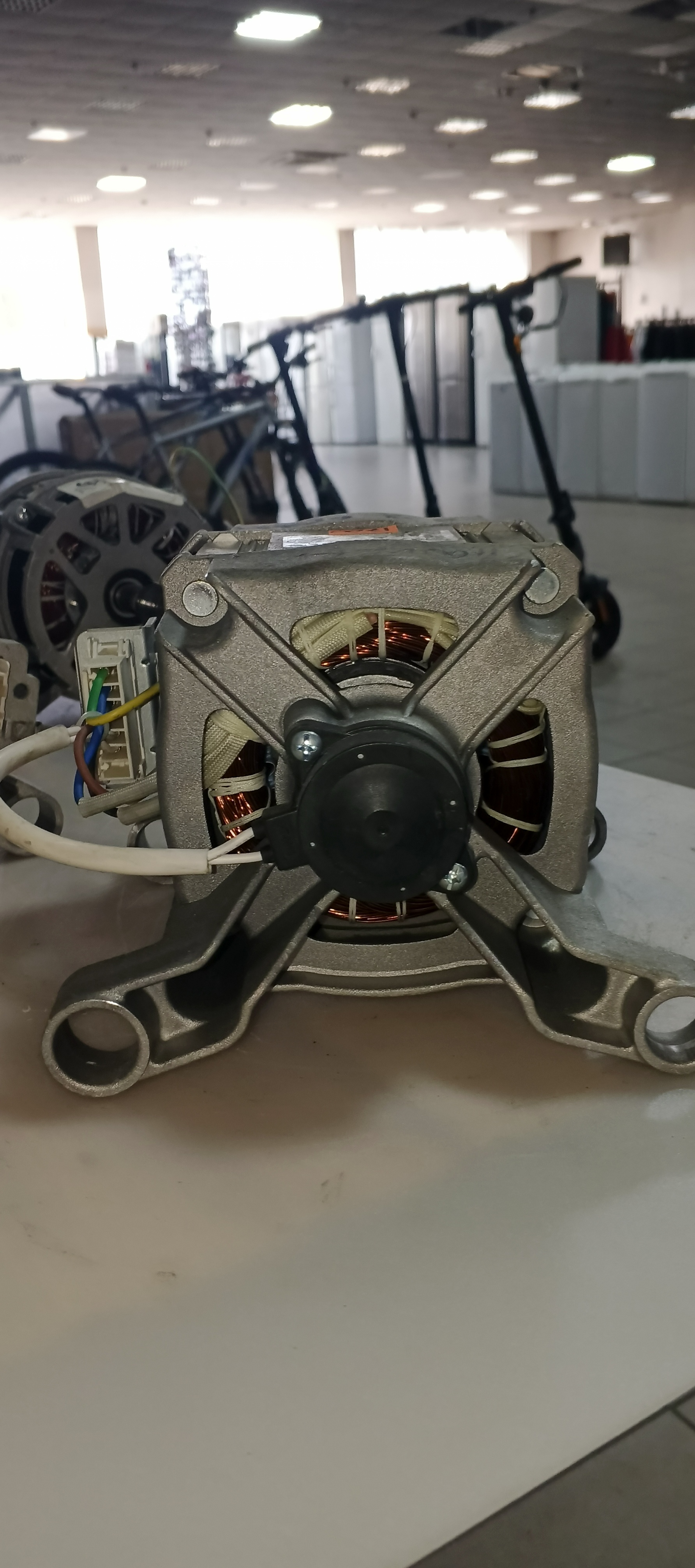 Трифазний інверторний мотор для пральної машинки hoover380w