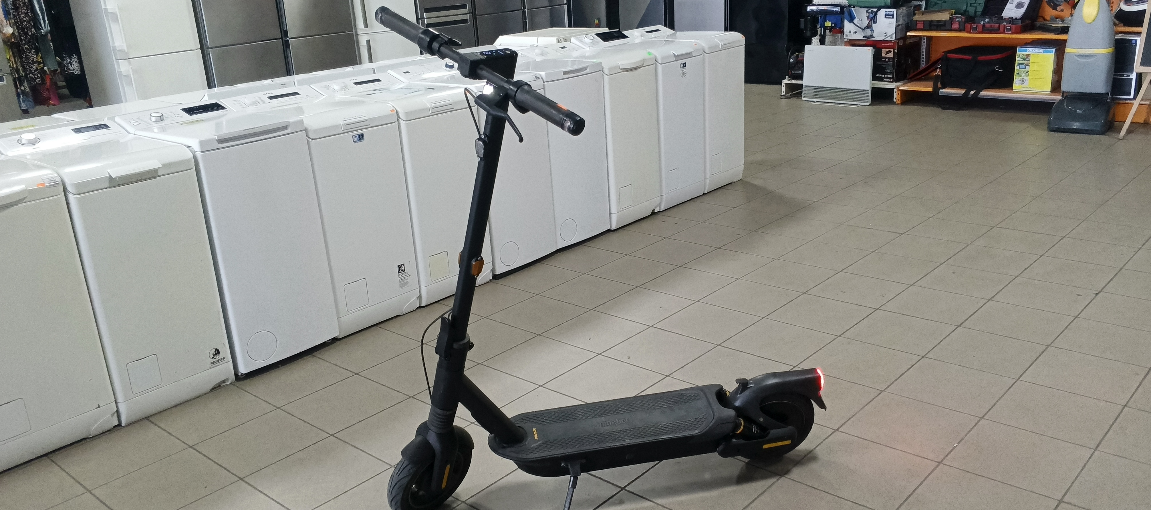 Електросамокат Segway-Ninebot Max G2