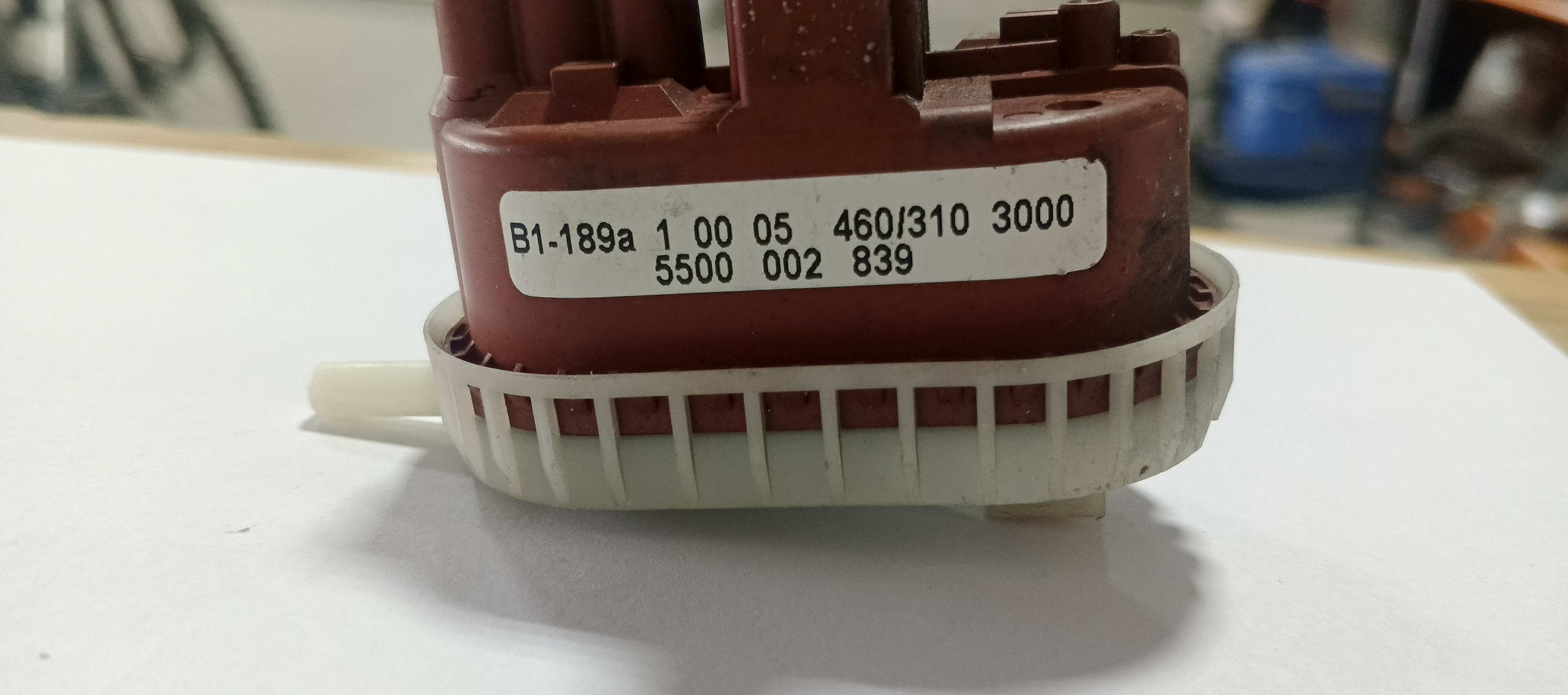 Б/у пресостат для пральної машини Bosch 5550002839