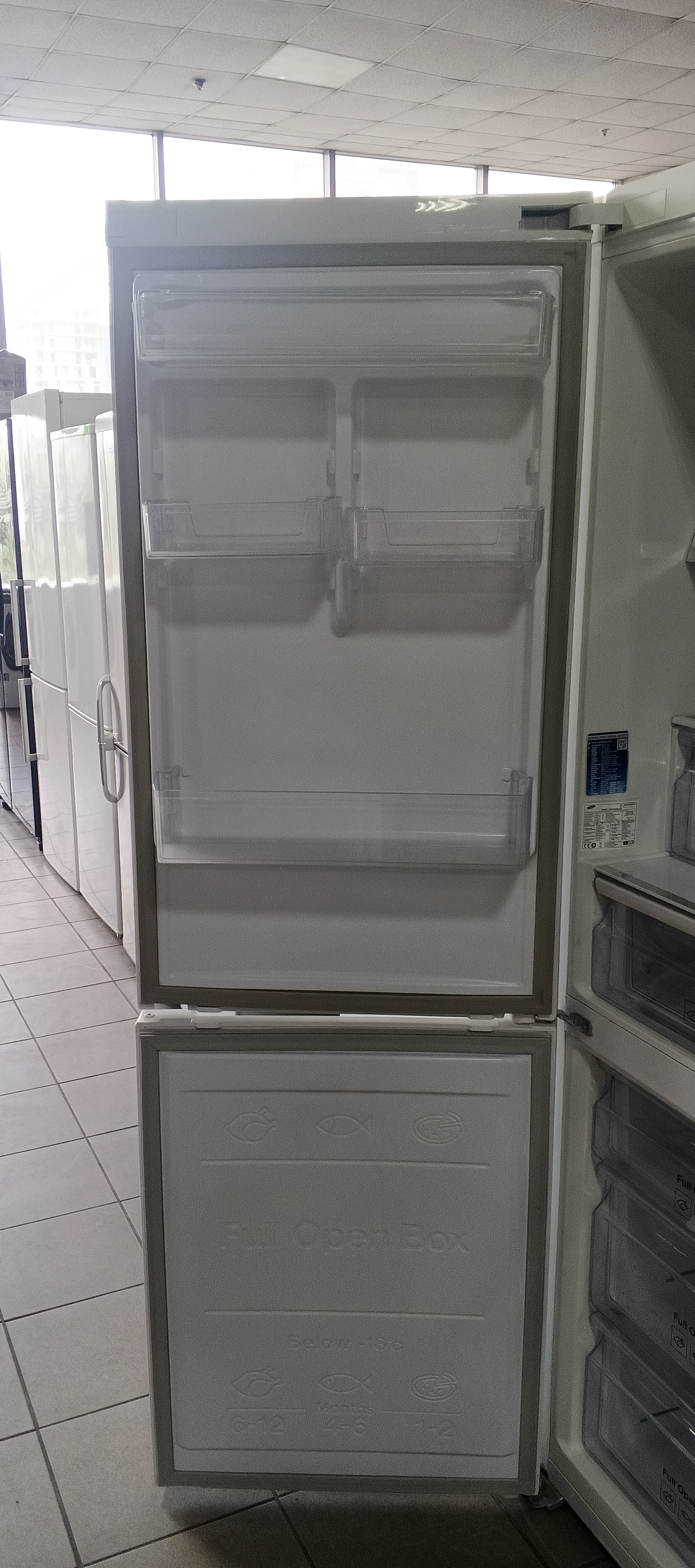 Холодильник Samsung RB31FERNCWW