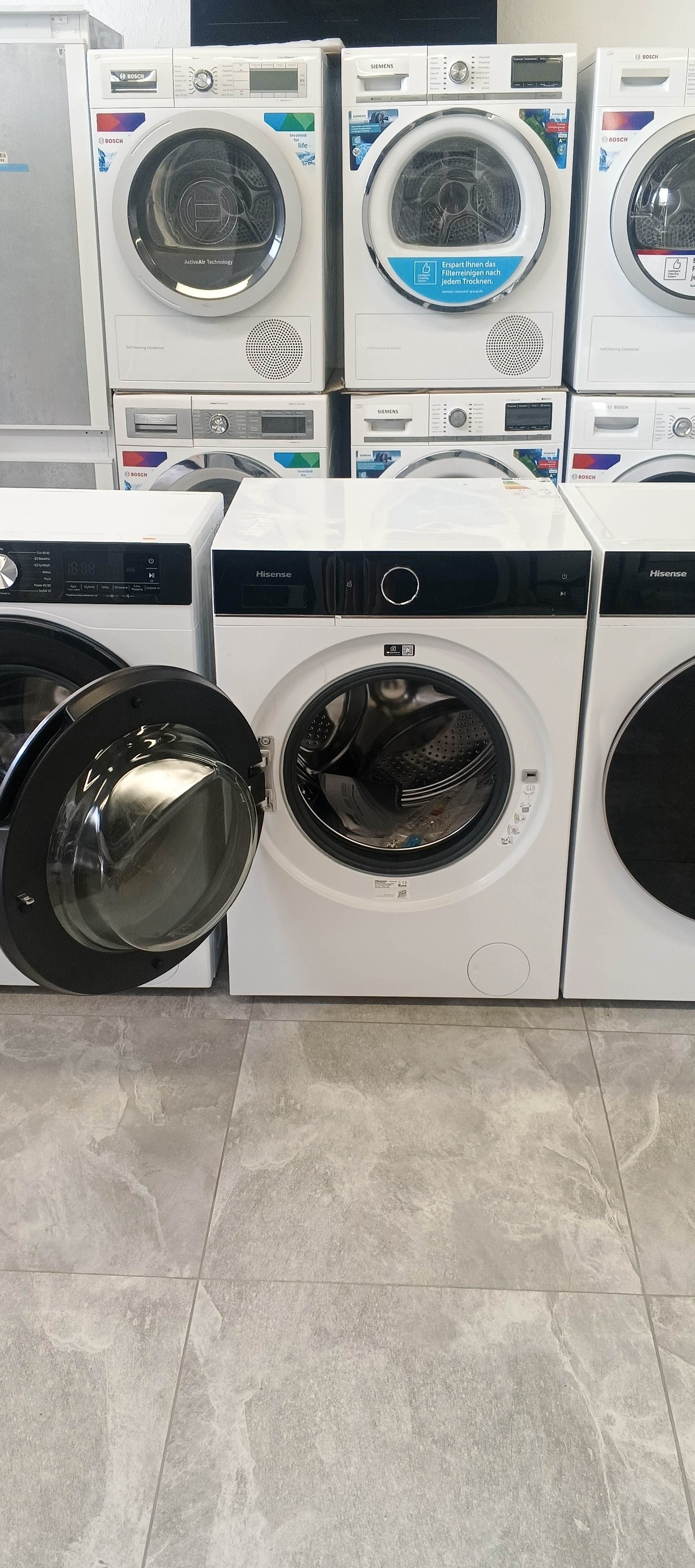 Пральна+сушильна машина Hisense WD5I1245BWRH
