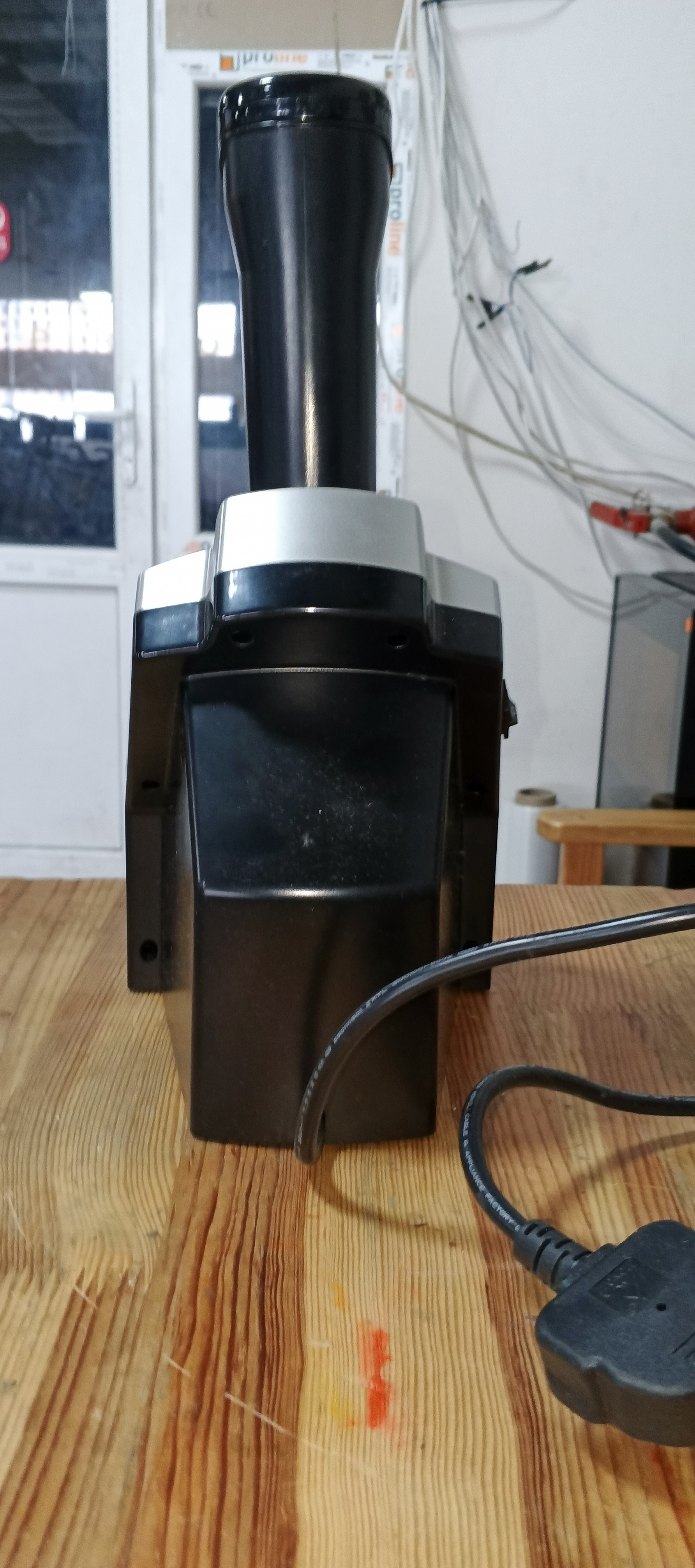 Б/у Yonanas Healthy Dessert Maker (модель 23260), автоматична морожениця/сорбетниця для домашнього використання
