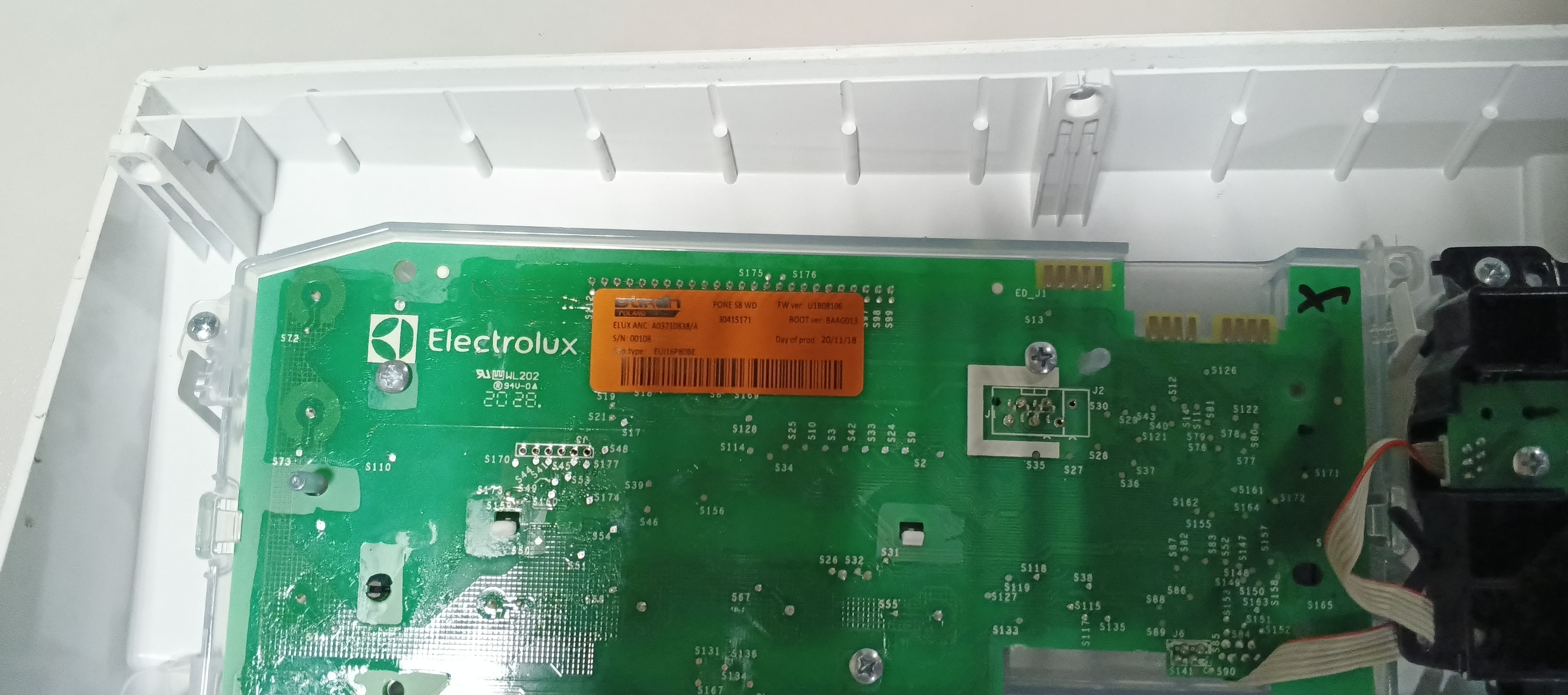 Б/У  Модуль управління(індикація) з сушкою пральної машини Electrolux U1808106
