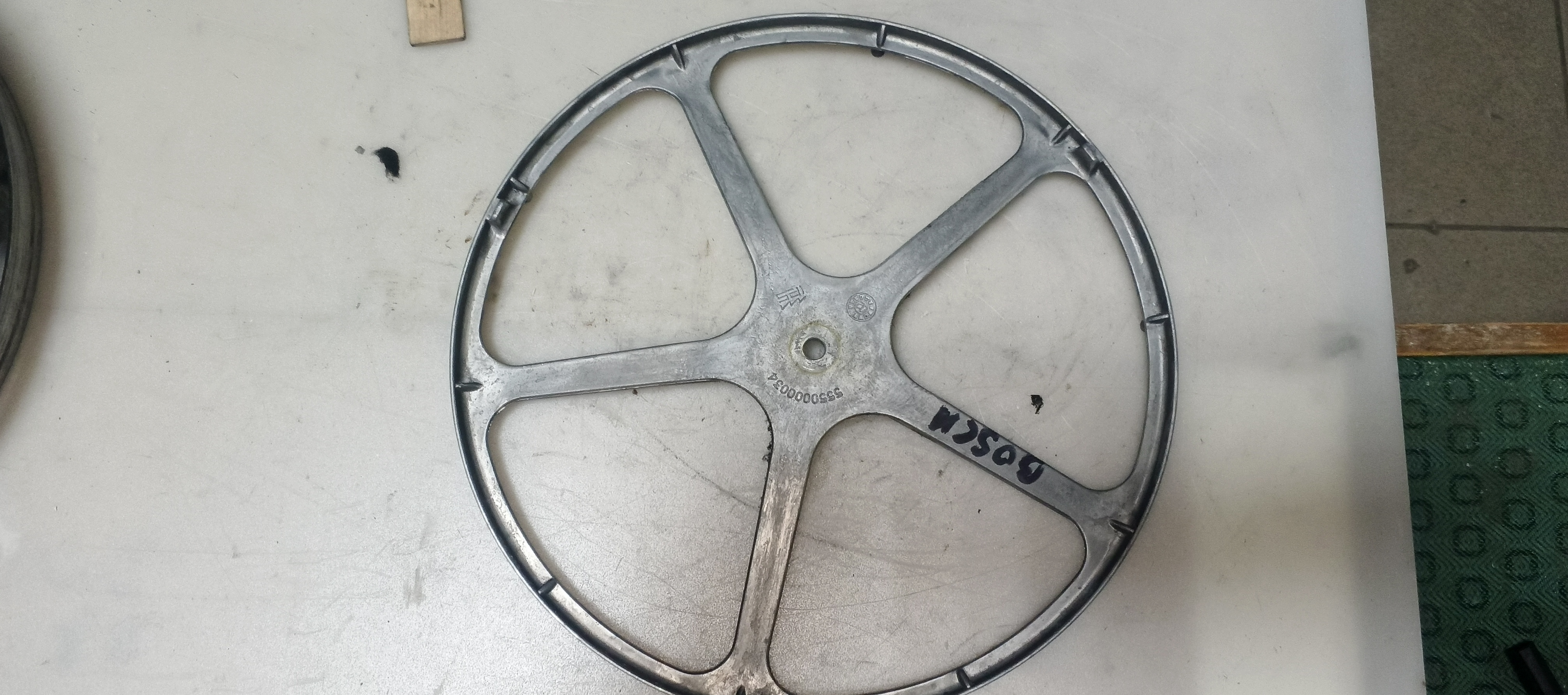 Б/у Шків для пральної машини Bosch 5550000034