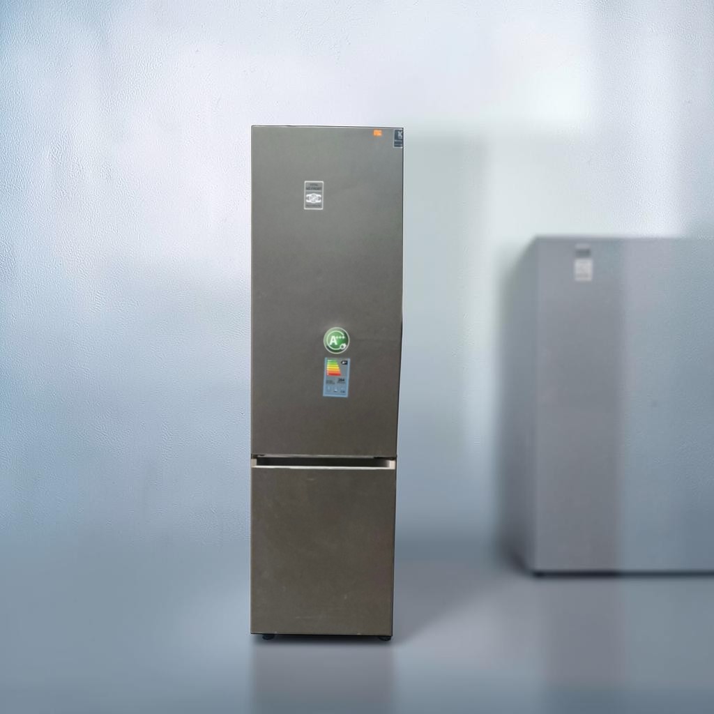 Холодильник Samsung RB38C607AB1