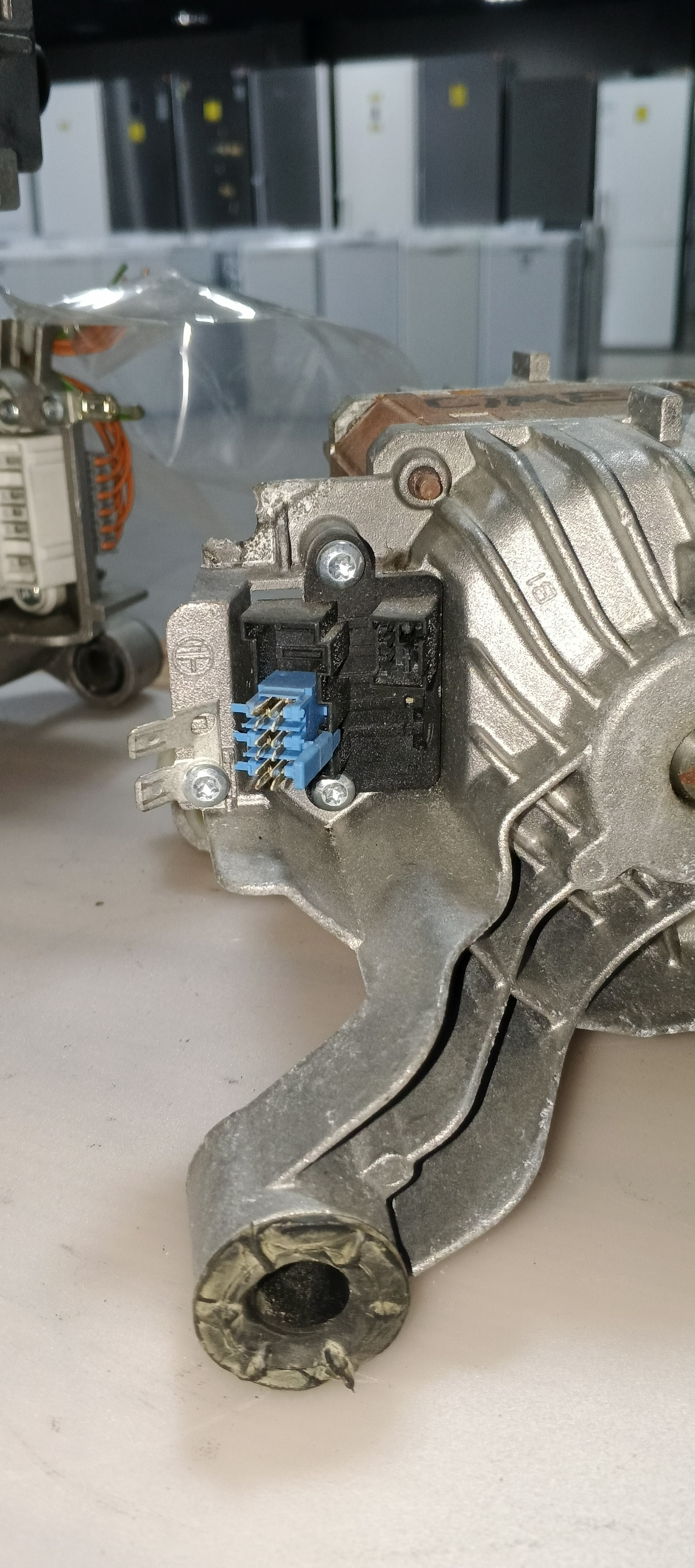 Б/у мотор для пральної машини siemens шість контактів9000386866