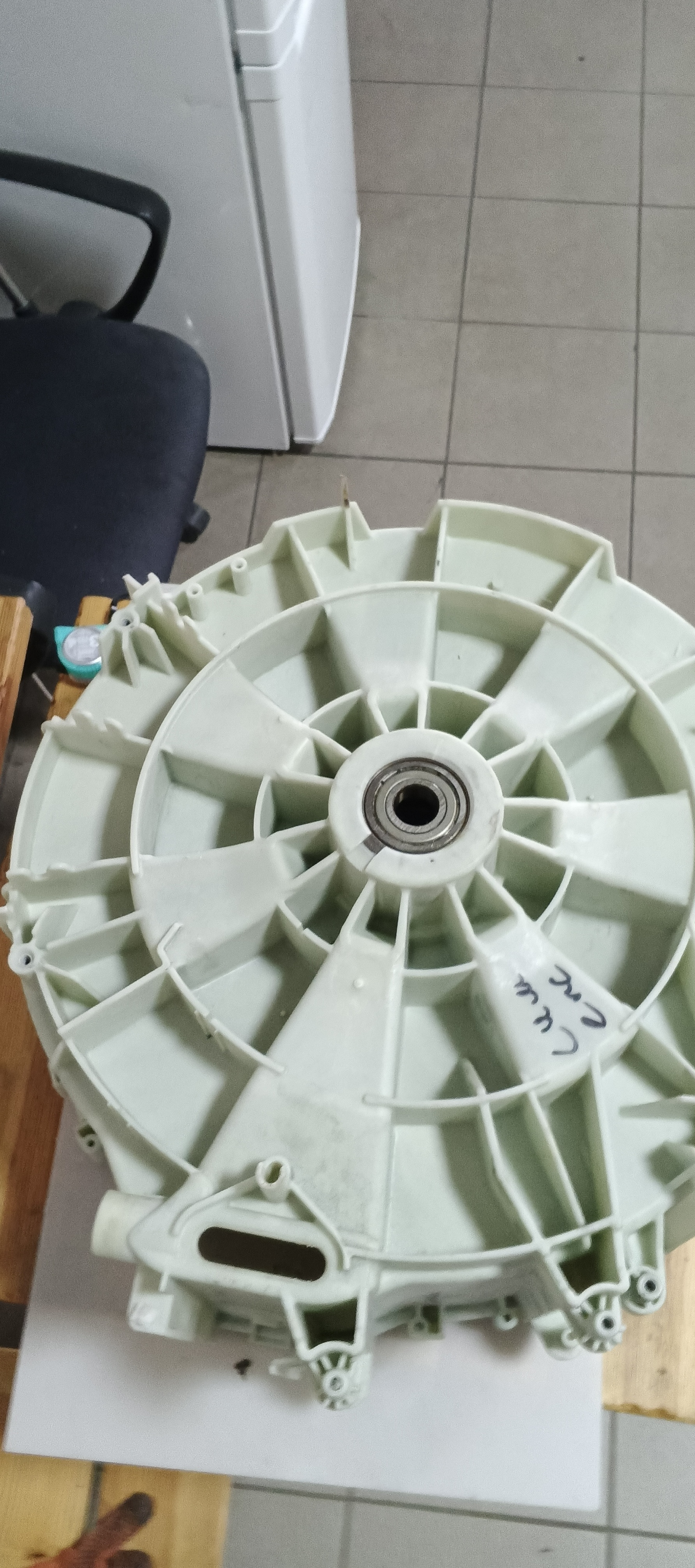 Б/у Задній напівбак для пральної машини Siemens