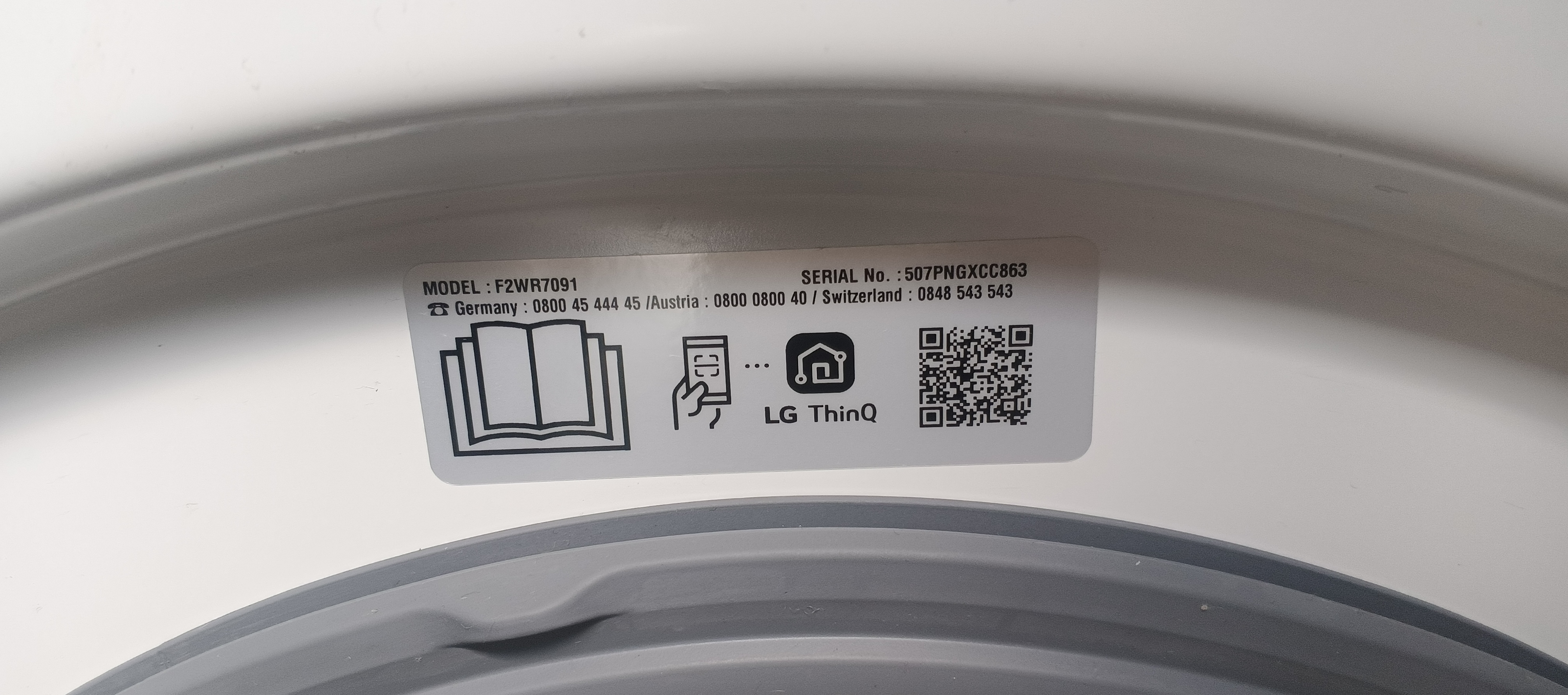 Пральна машина LG  F2WR7091