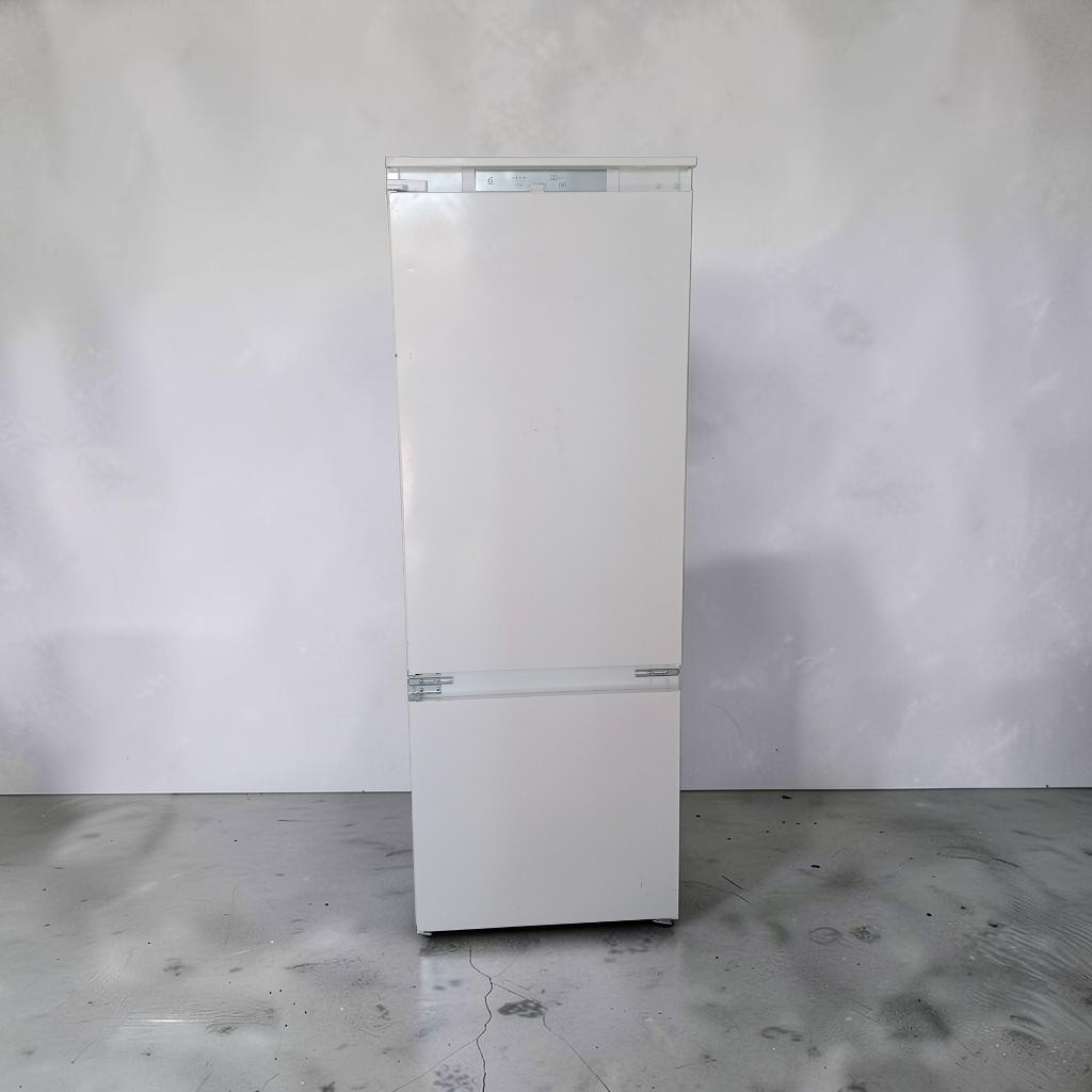 Холодильник whirlpool SP40 800 EU під вмонтування