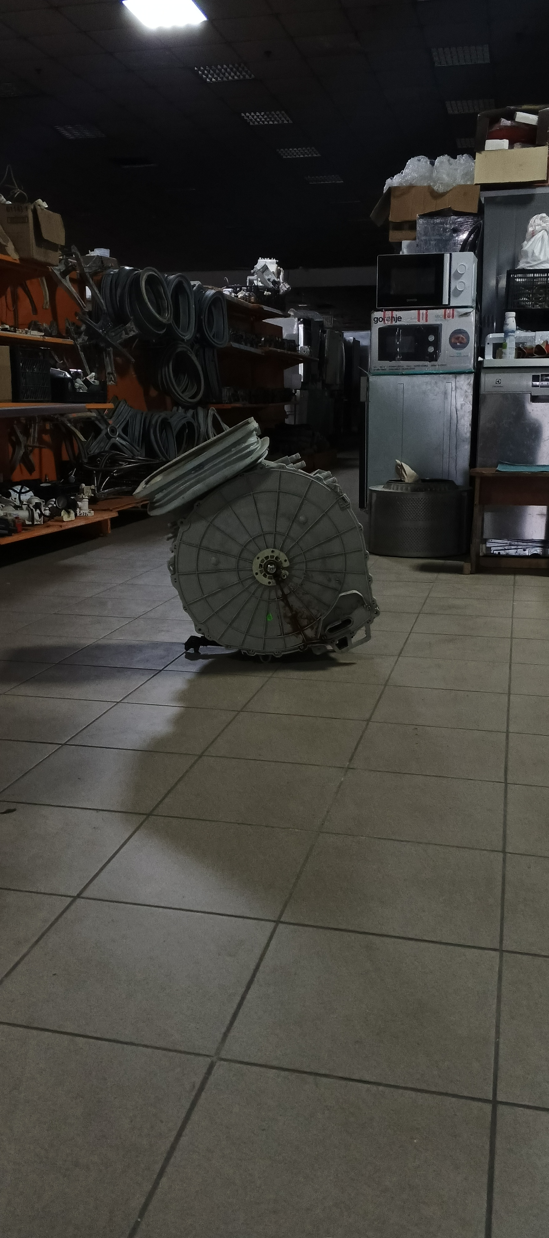 Бак Whirlpool 461973090222 підшипники в нормі та хрестовина