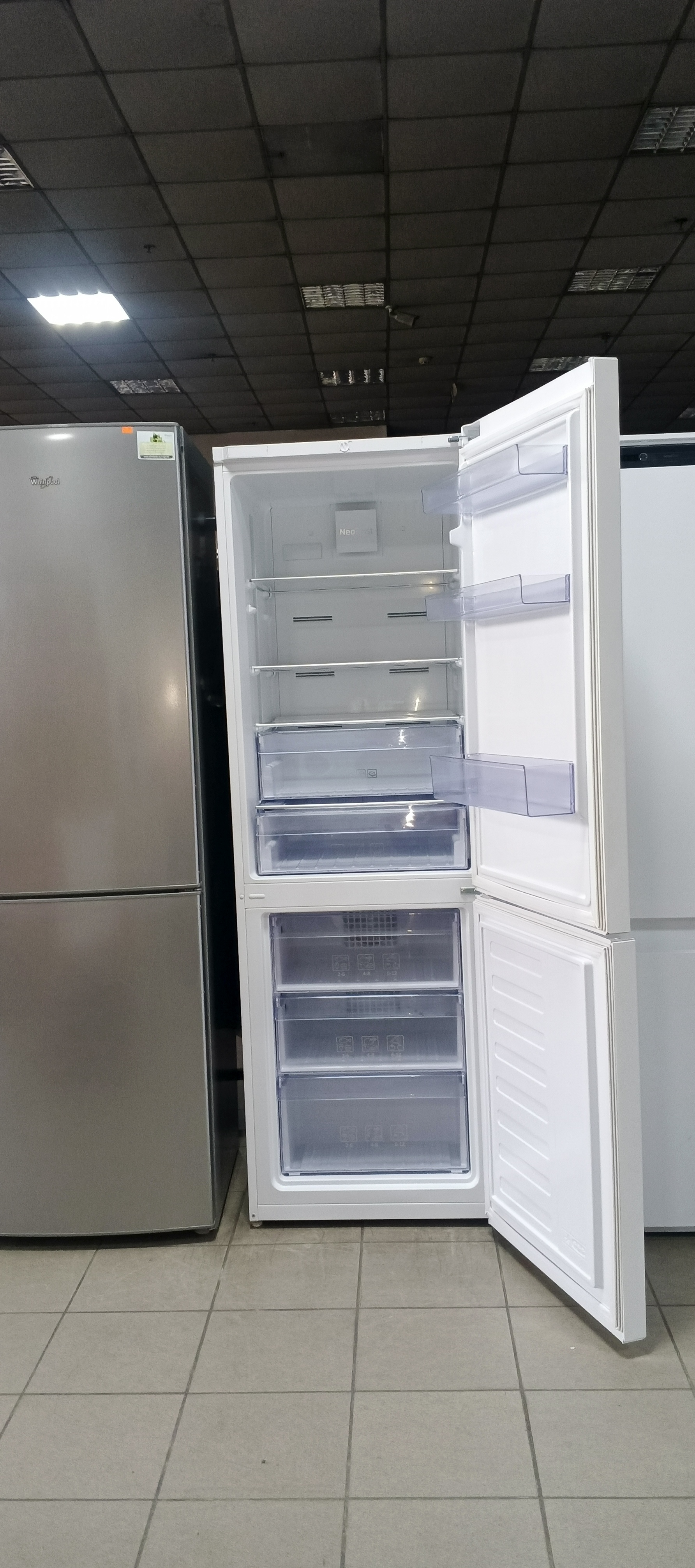 Холодильник Beko RCNA 365K20ZW