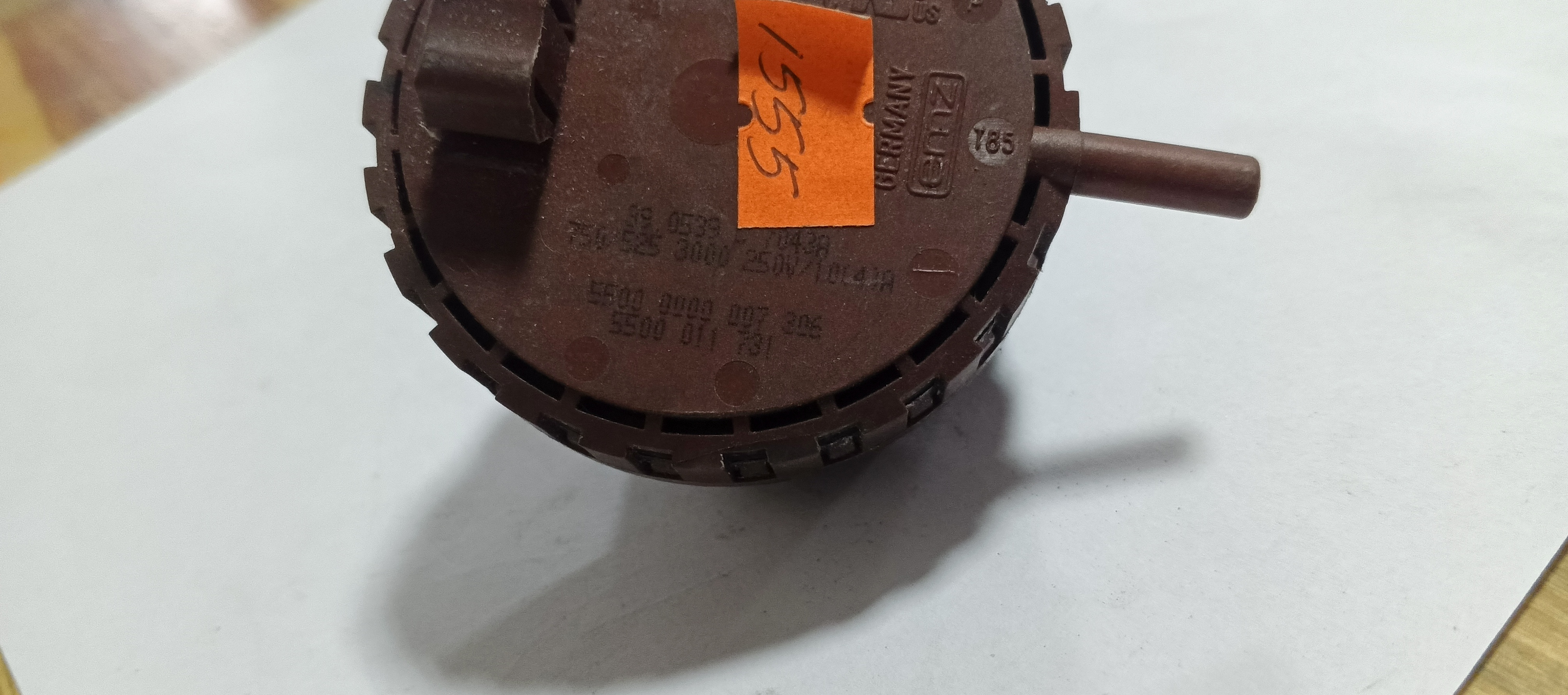 Б/у пресостат для пральної машини Bosch 5500 011 731