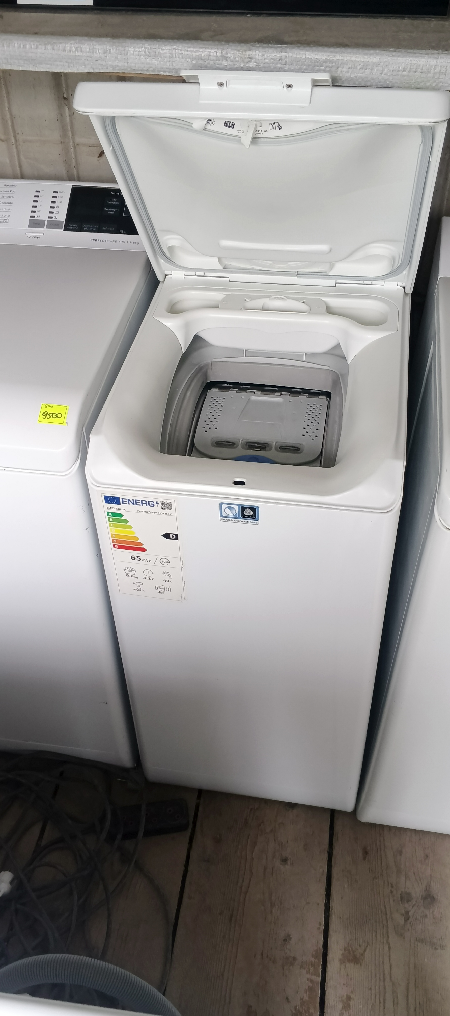 Вертикальна пральна машина  Electrolux EW6TN25061FP