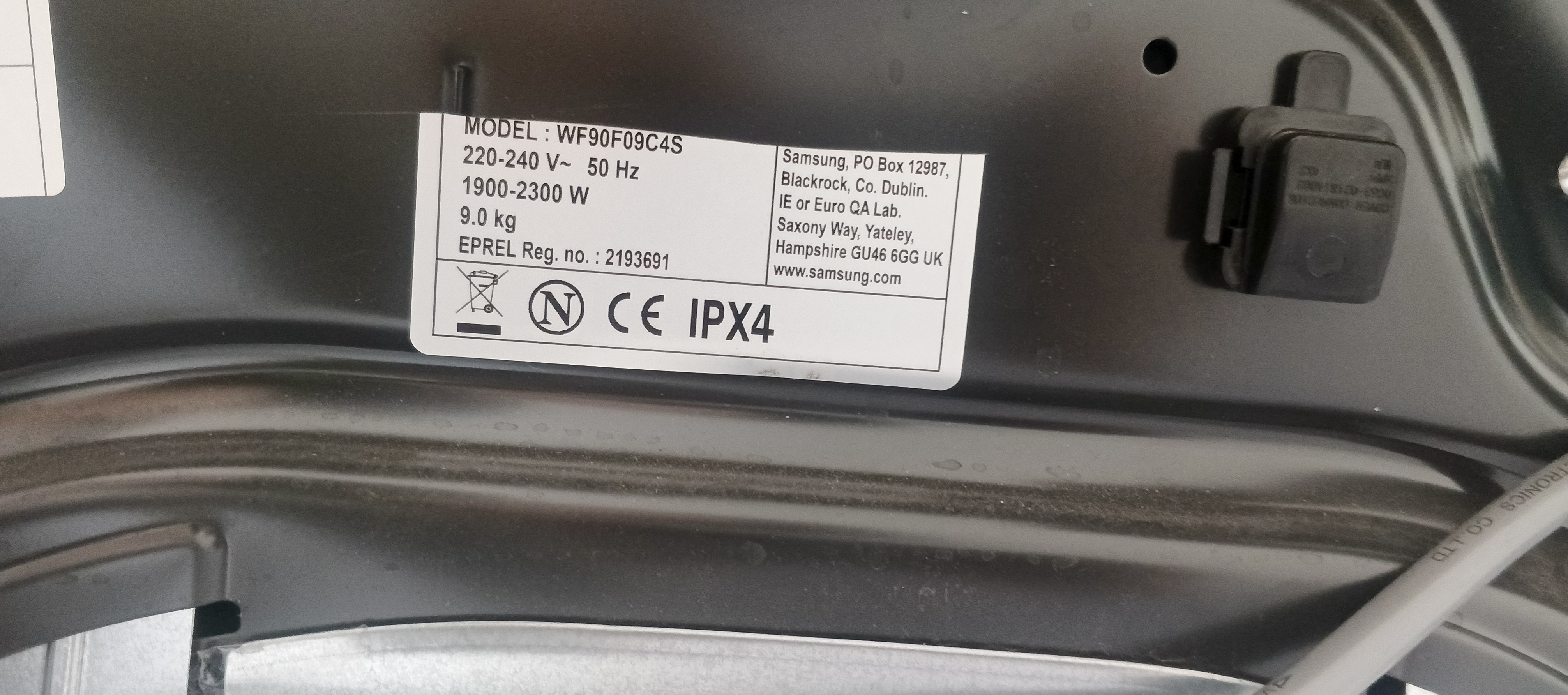 Пральна машина Hisense WF90F09C4SU4