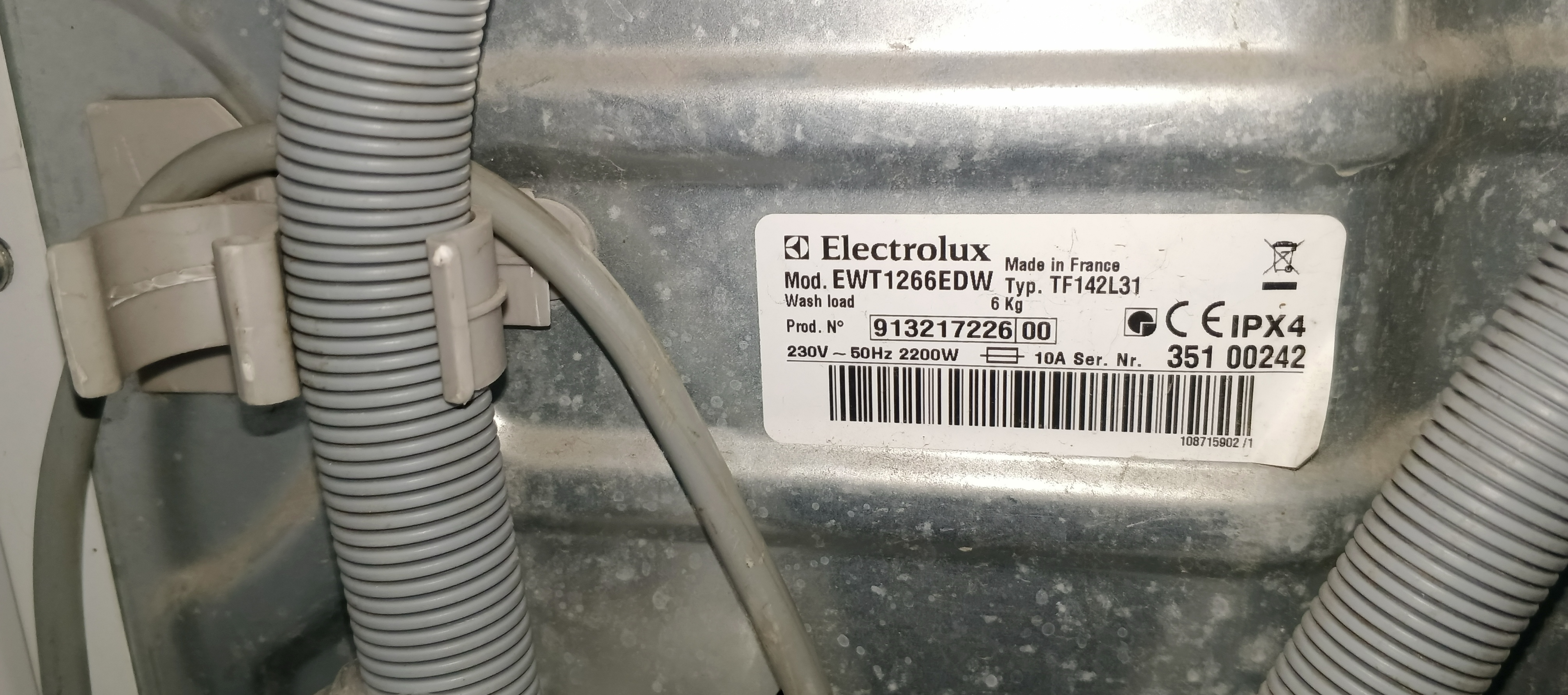 Вертикальне пральна машина electrolux EWT1266EDW