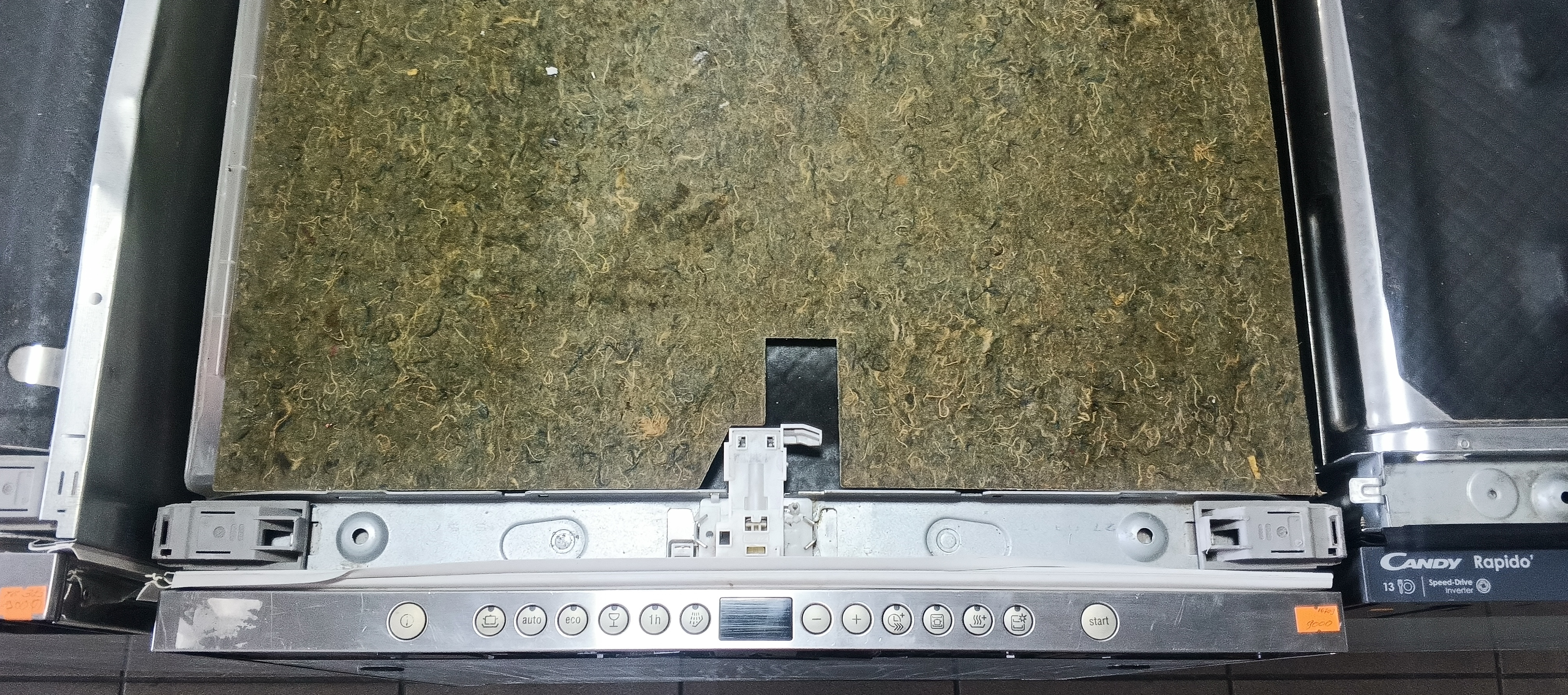 Посудомийна машина Electrolux
