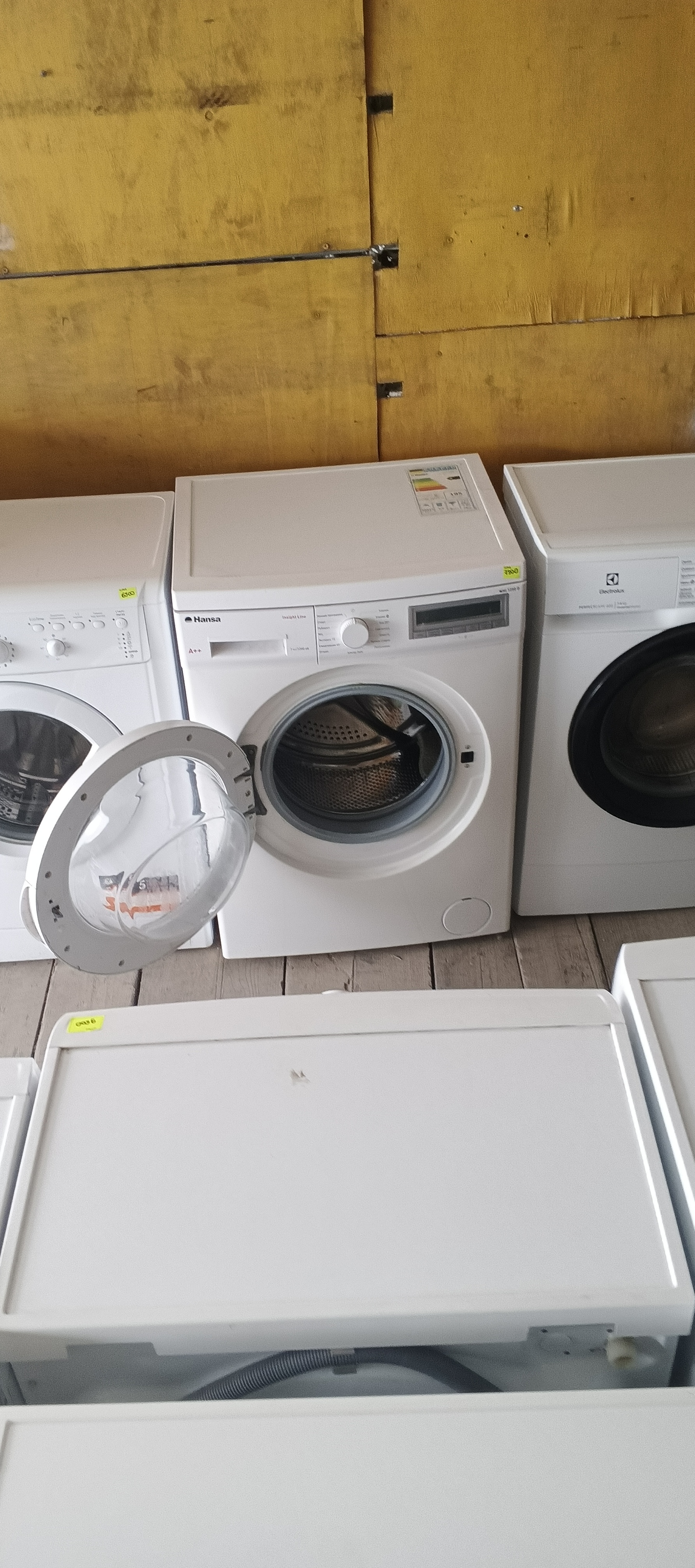 Пральна машинка Hansa WHI 1250 D