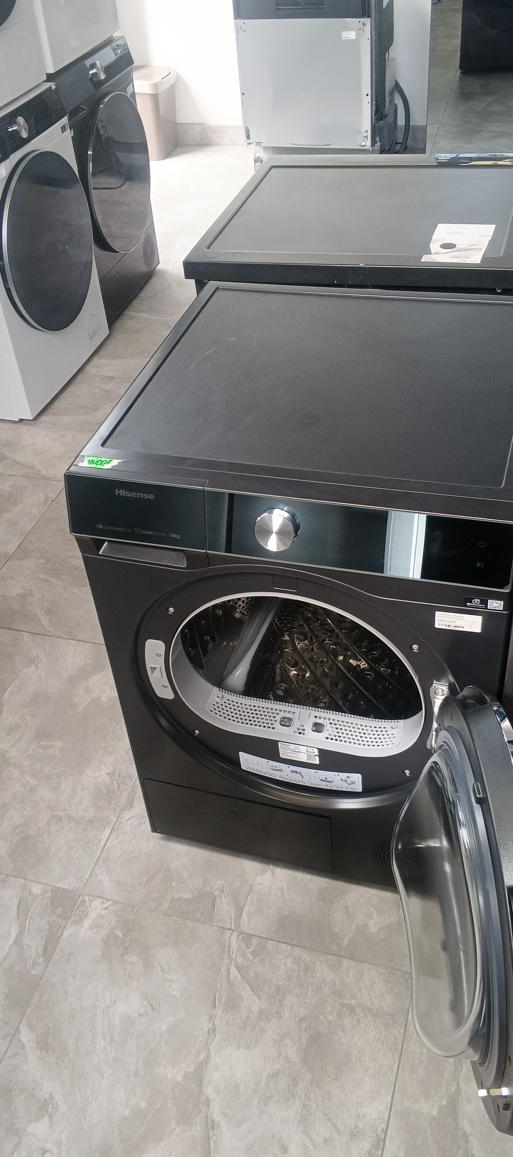 Сушильна машина Hisense DH7S107BB