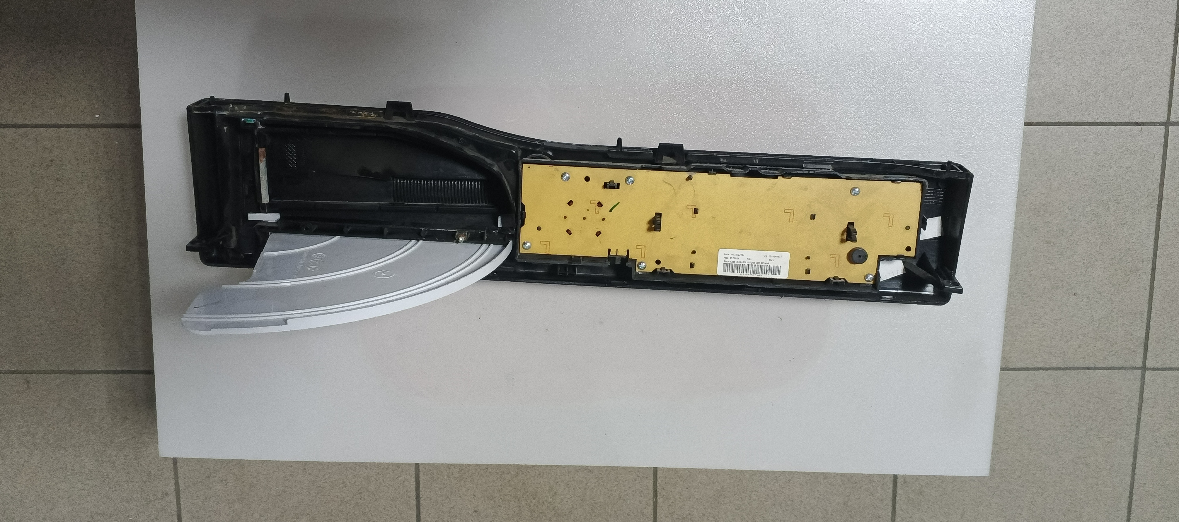Б/У  Модуль управління(індикація) пральної машини  Ariston RSPD824J