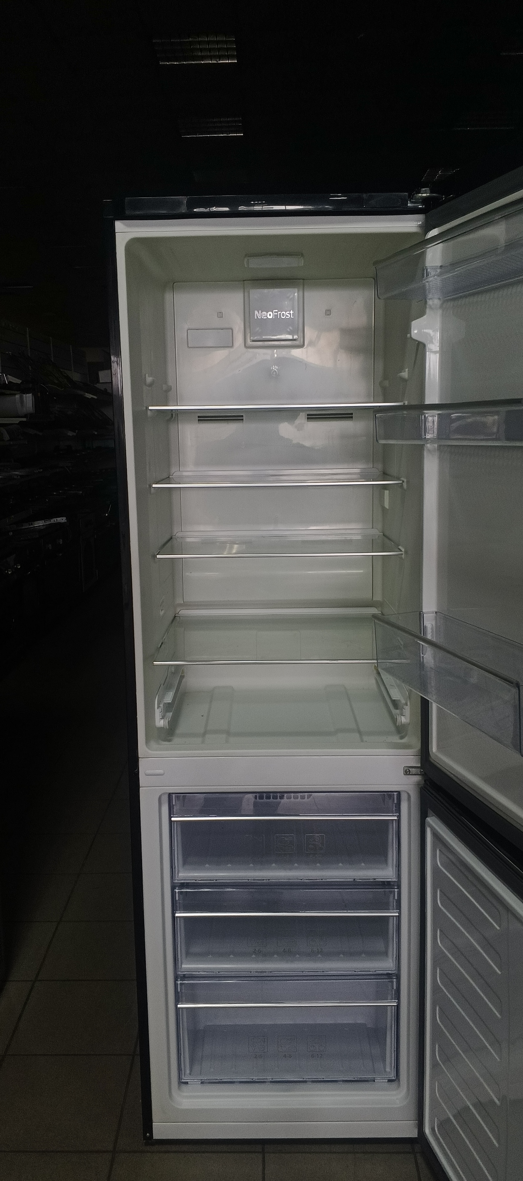 Холодильник beko