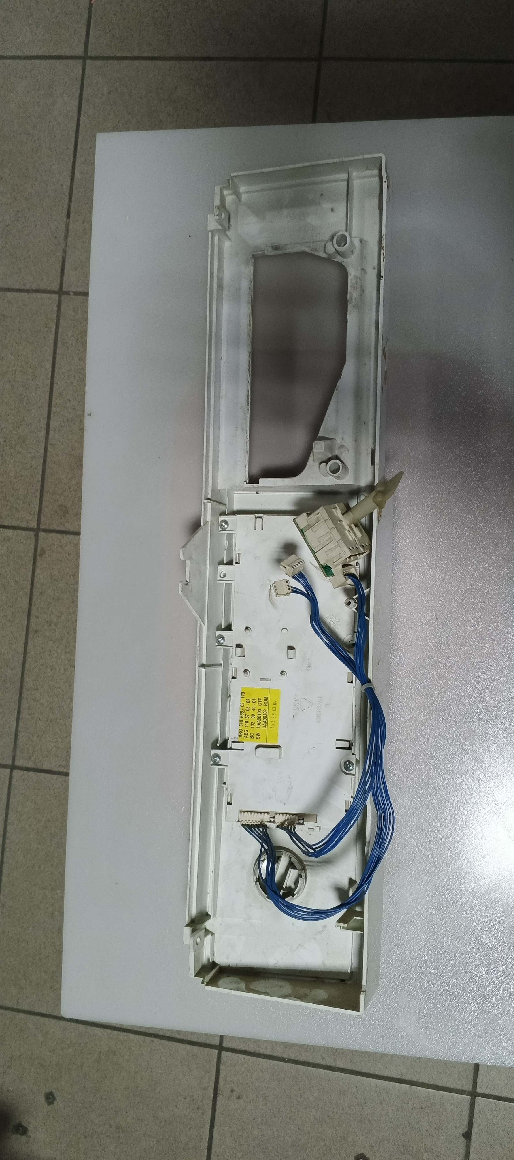 Б/У  Модуль управління(індикація) пральної машини AEG 110831902