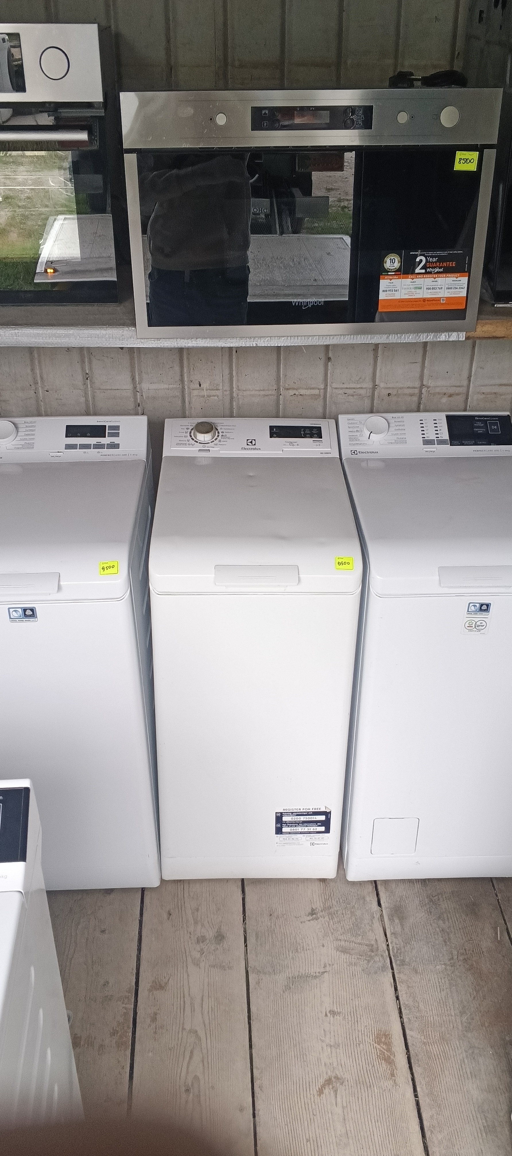 Вертикальна пральна машина Electrolux EWT1266TLW