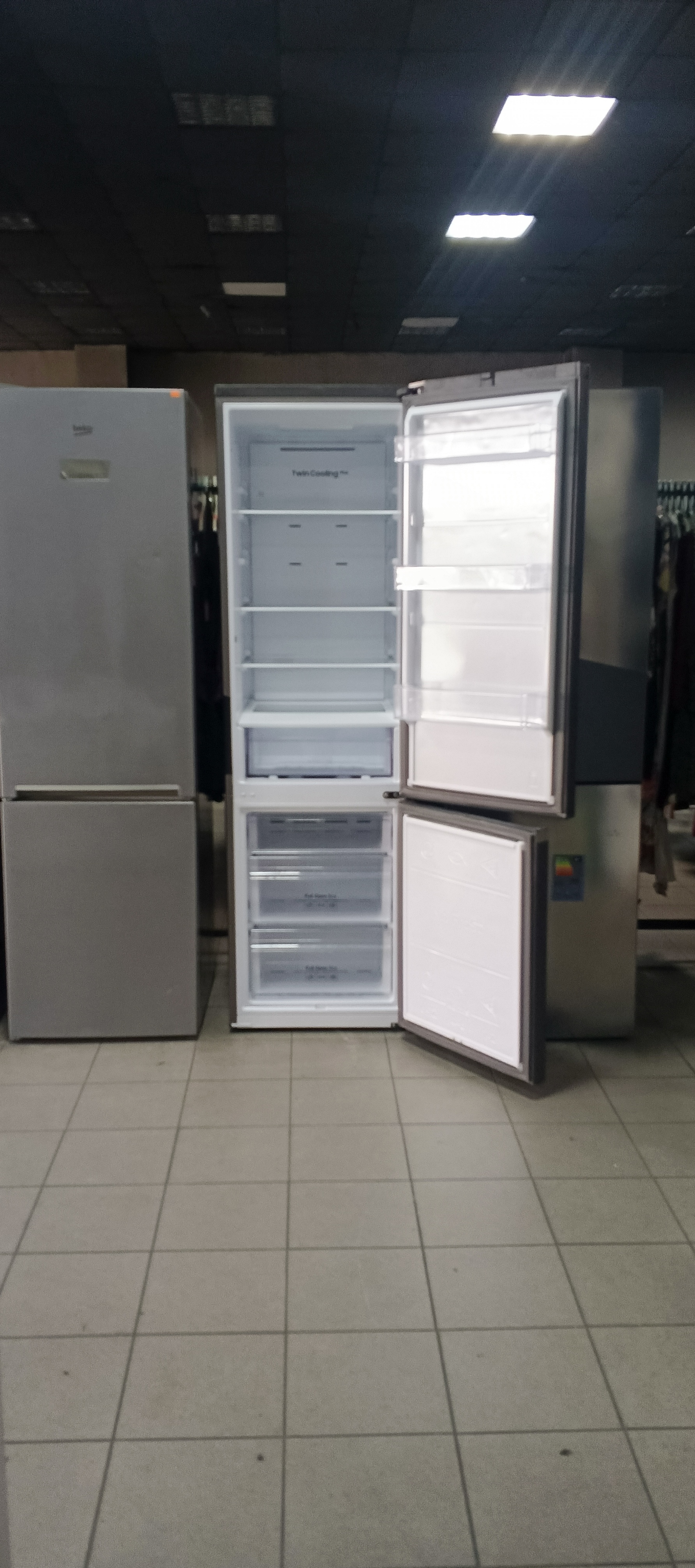 Холодильник Samsung RB38C607AB1