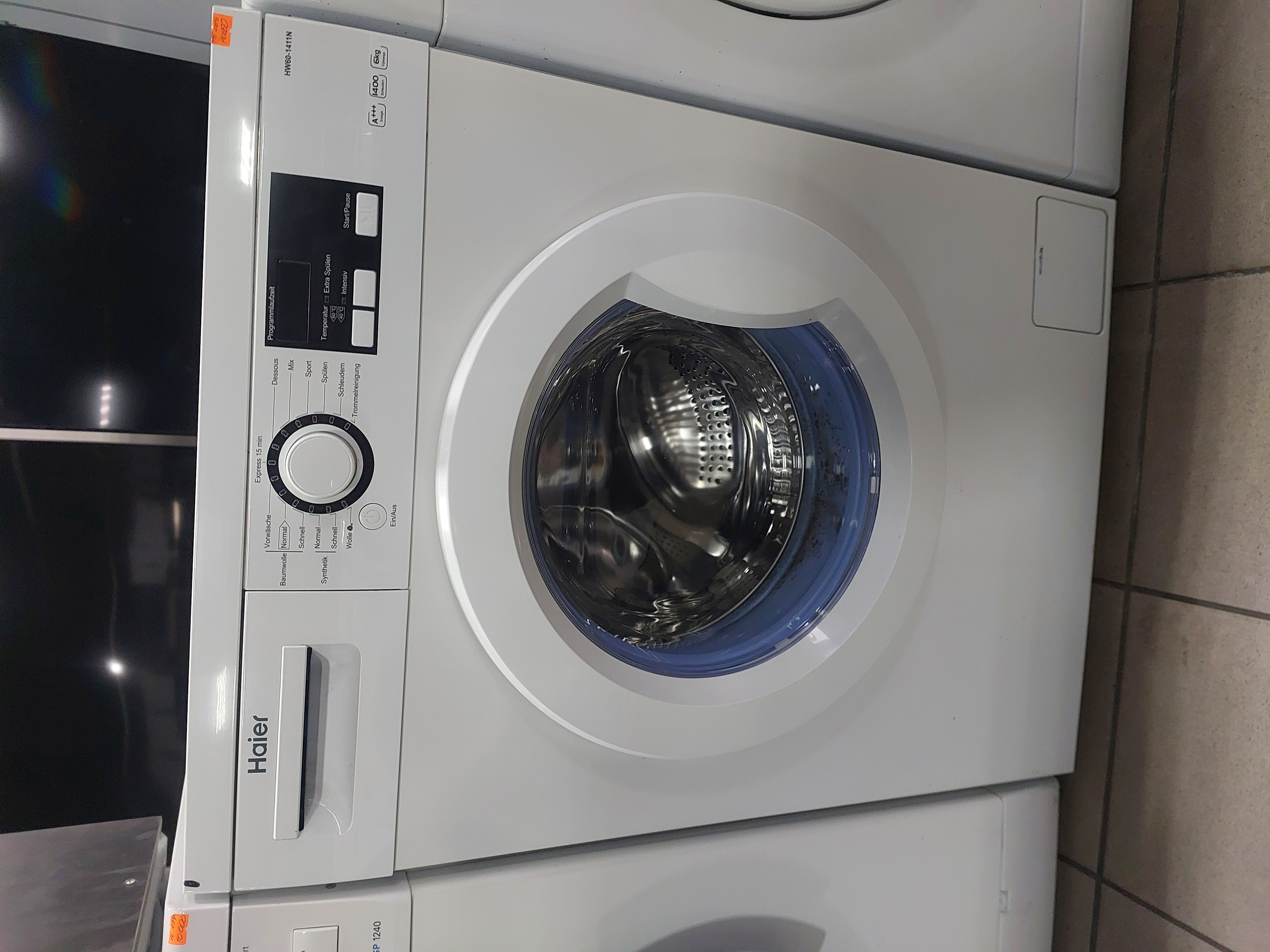 Пральна машина Haier HW60-1411N — Haier, б/у, Львів