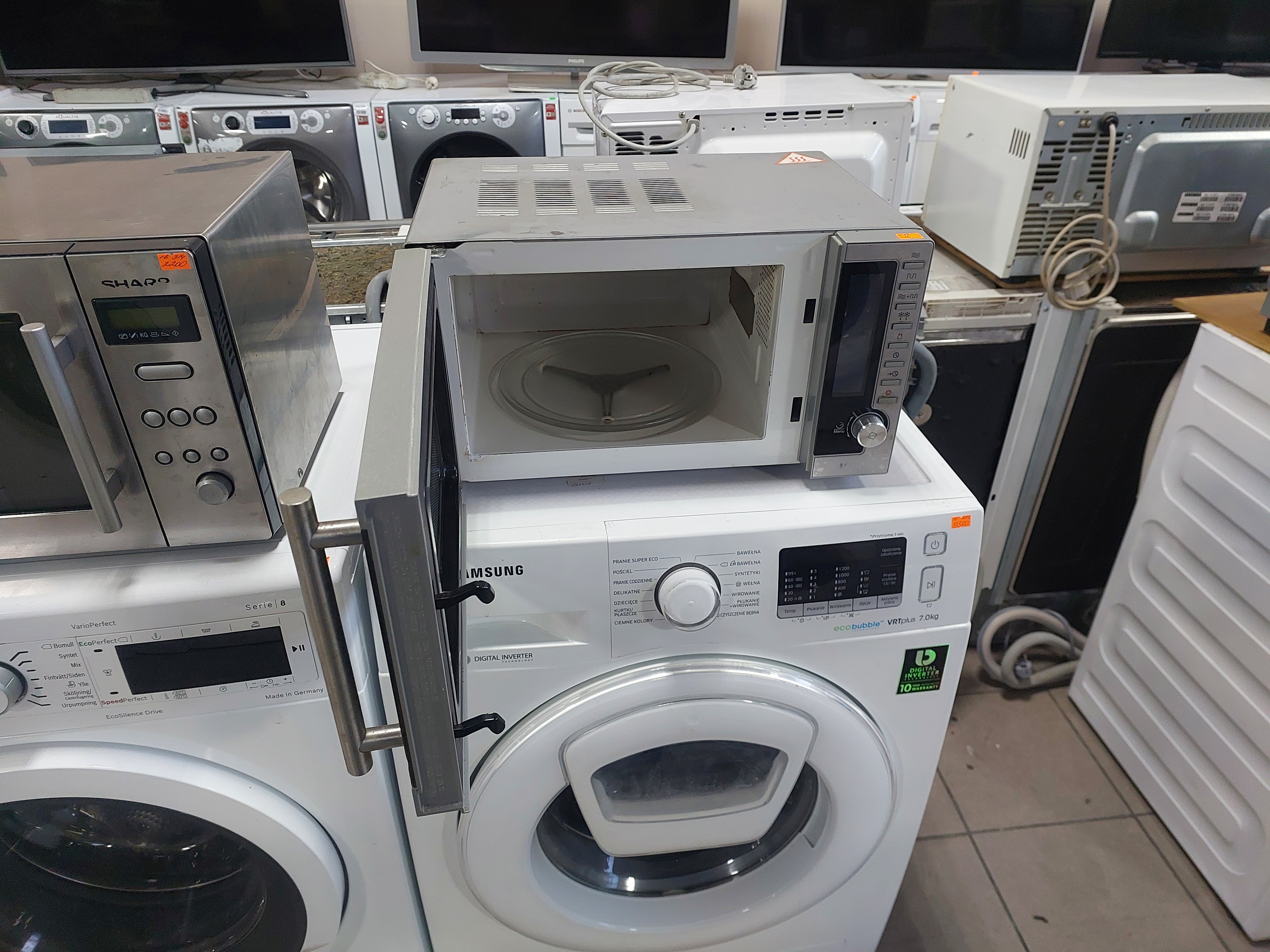 Мікрохвильова піч Life MD 12434 — Life, б/у, Львів