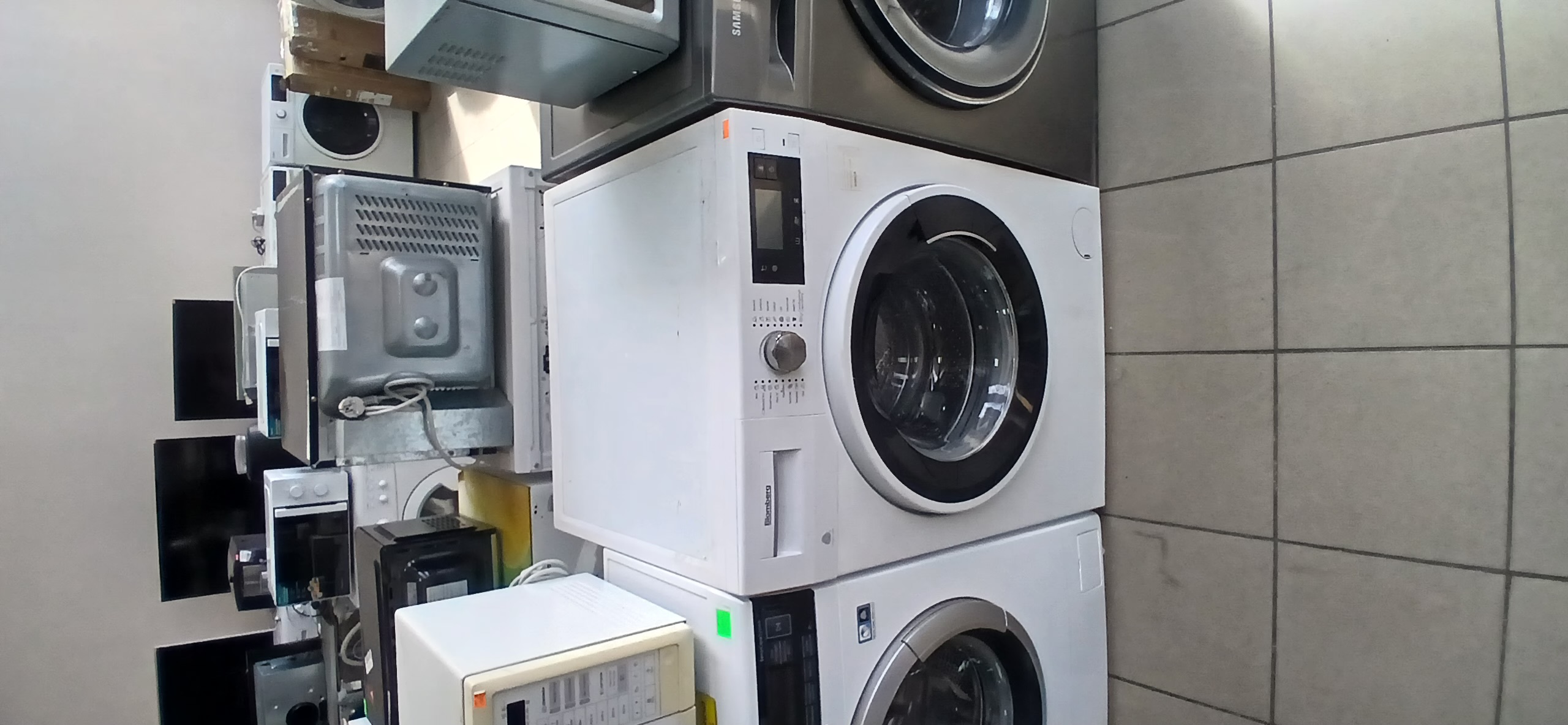 Пральна машина Blomberg BWG486WO