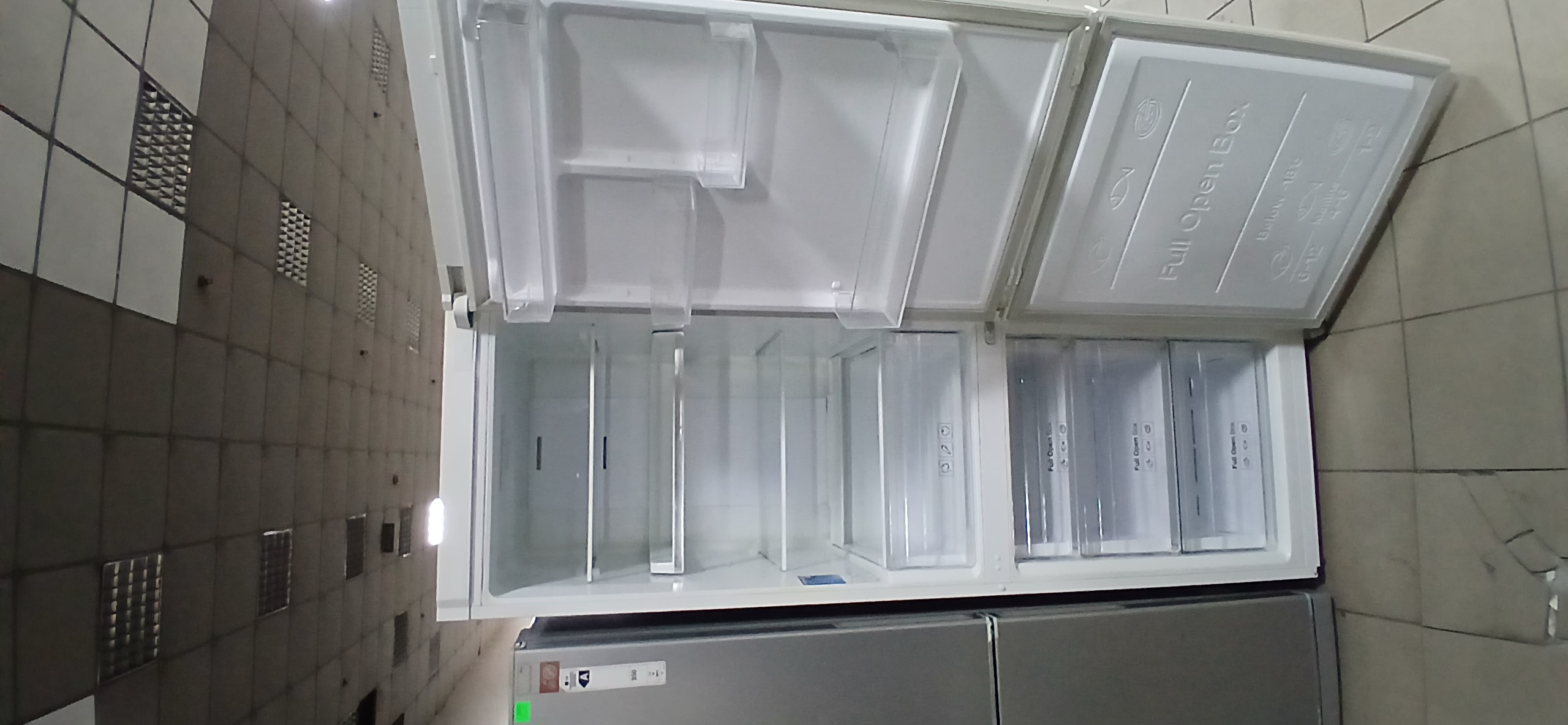 Холодильник Samsung RB33J3230WW